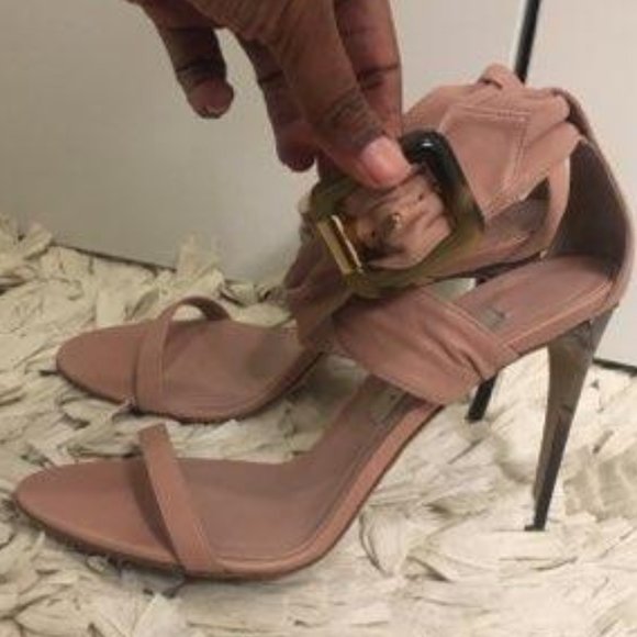 Burberry Heels - Picture 1 of 9